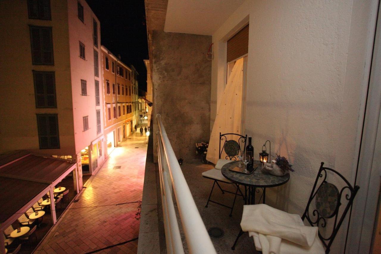 Vincent Apt. In Old Town Centre Задар Номер фото